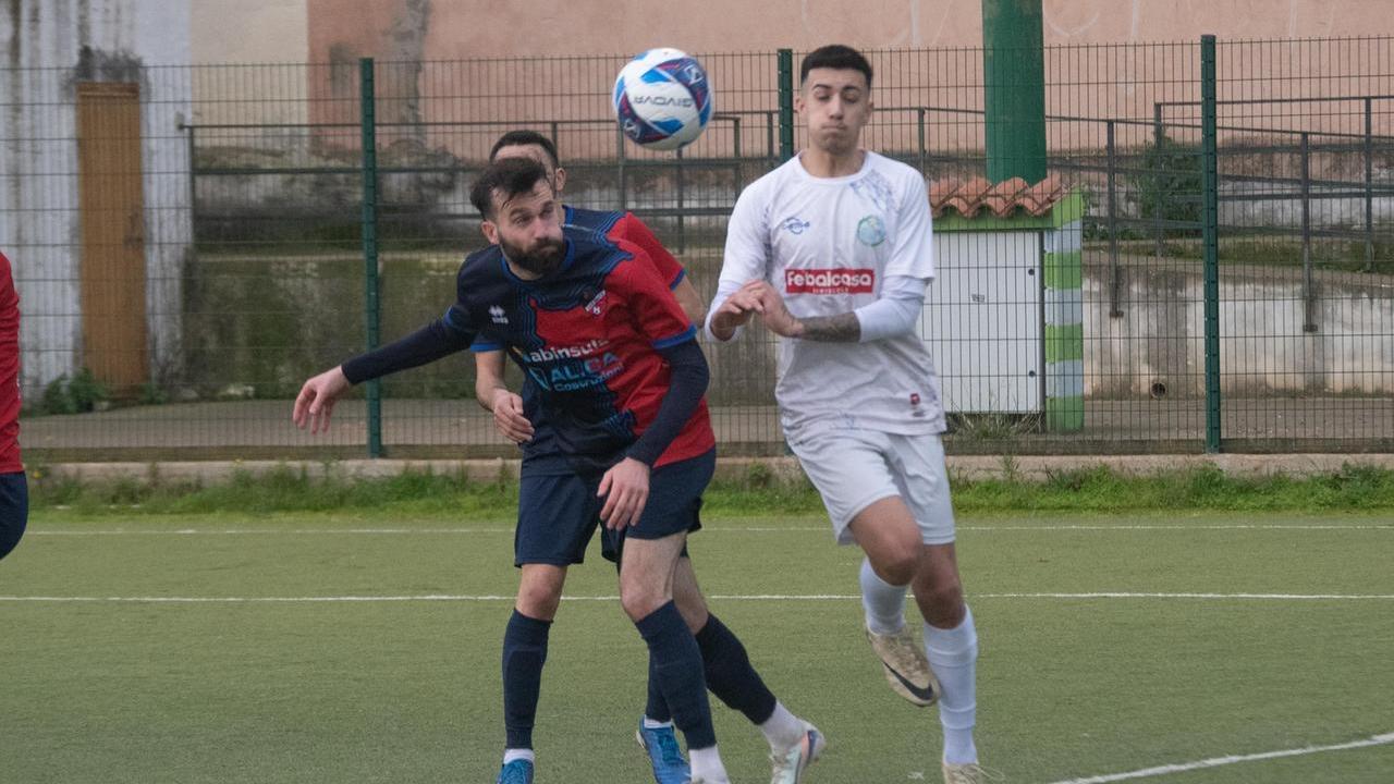 L’Usinese batte il Siniscola con un gol all’ultimo respiro e resta sola al comando