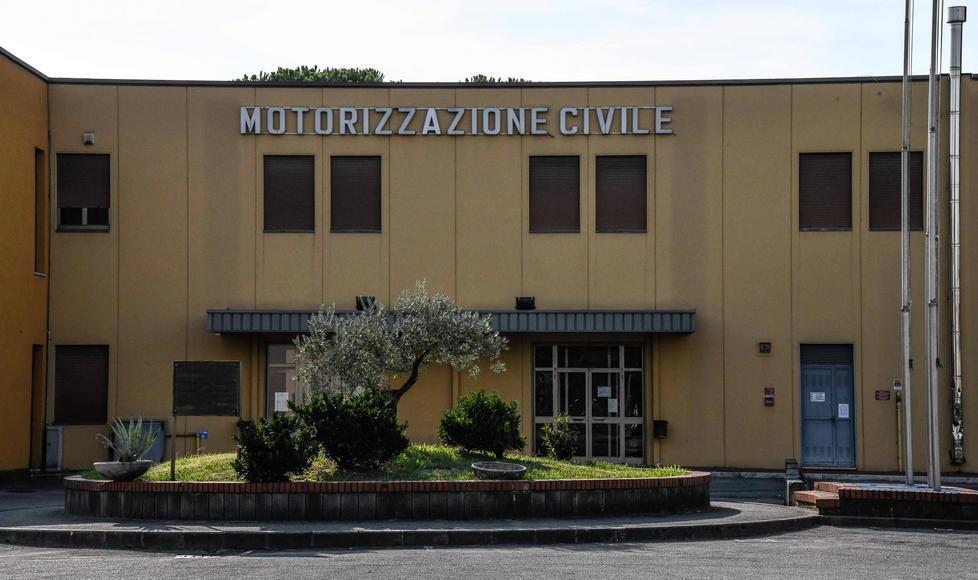
	La sede della Motorizzazione in viale Luporini

