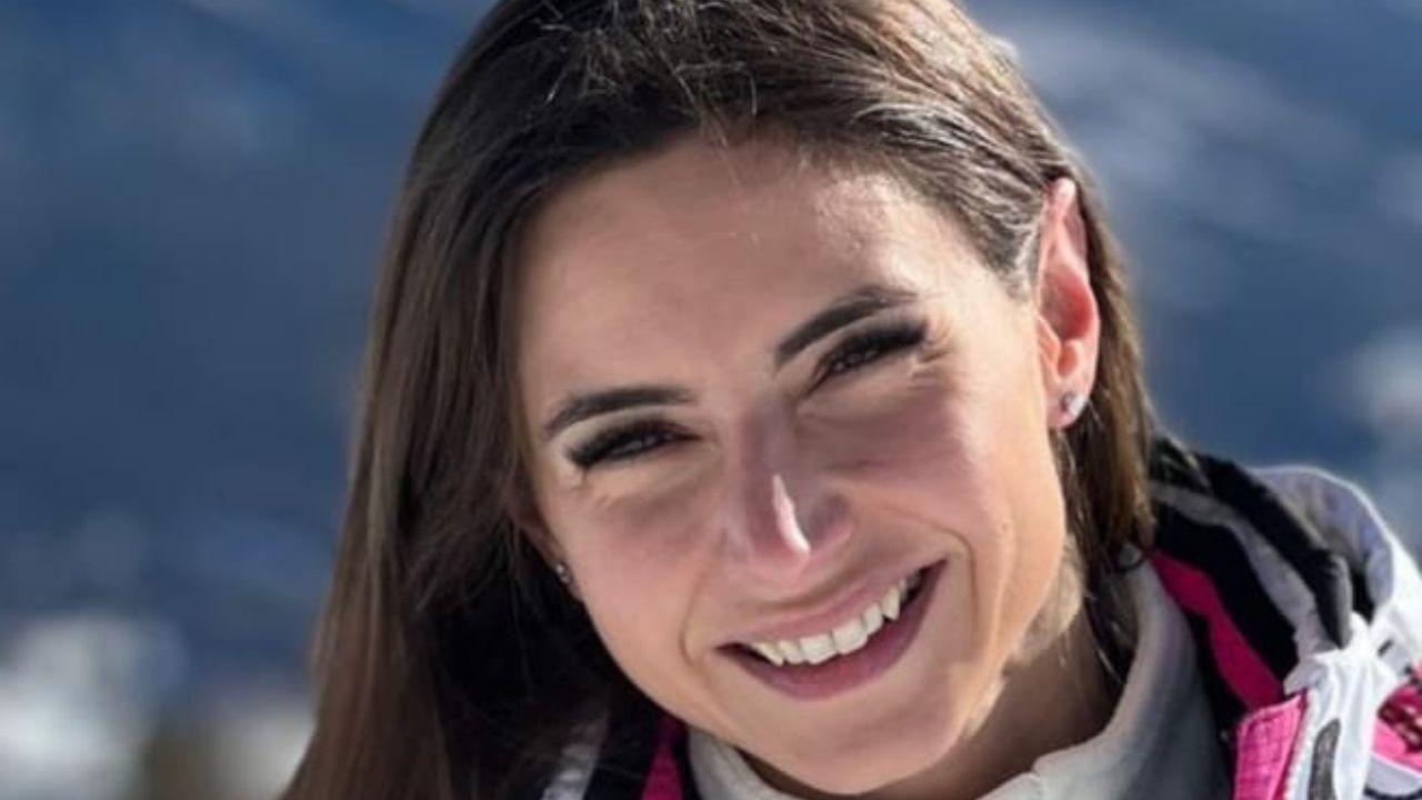 Una bella foto di Ilaria Biagini sulla neve: la dottoressa amava molto sciare