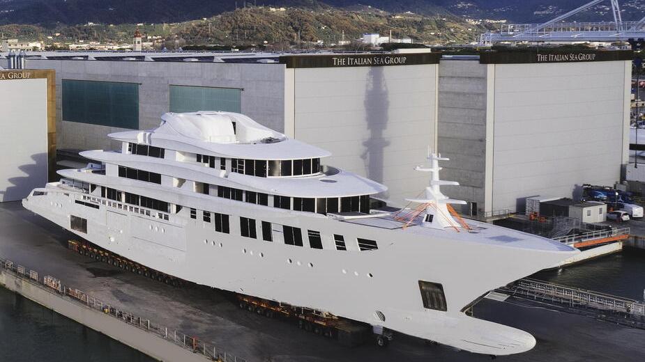 Il megayacht Galileo 82 metri nei cantieri di The Italian Sea Group a Marina di Carrara