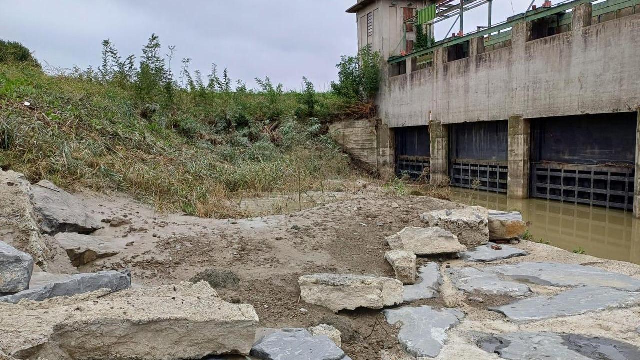 L’Idice spaventa ancora, di nuovo acqua alta a Campotto