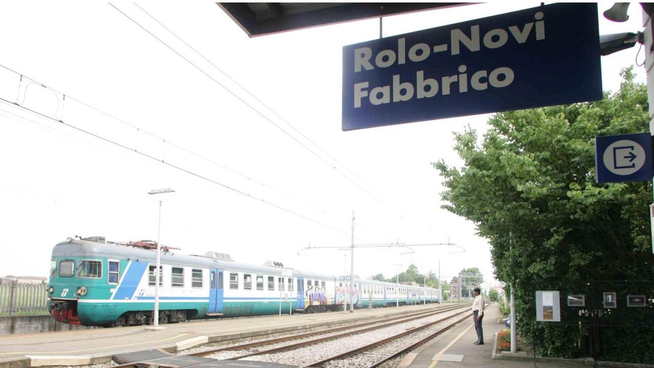 Modena-Mantova, i tifosi vandalizzano il treno e fermano la circolazione sulla linea