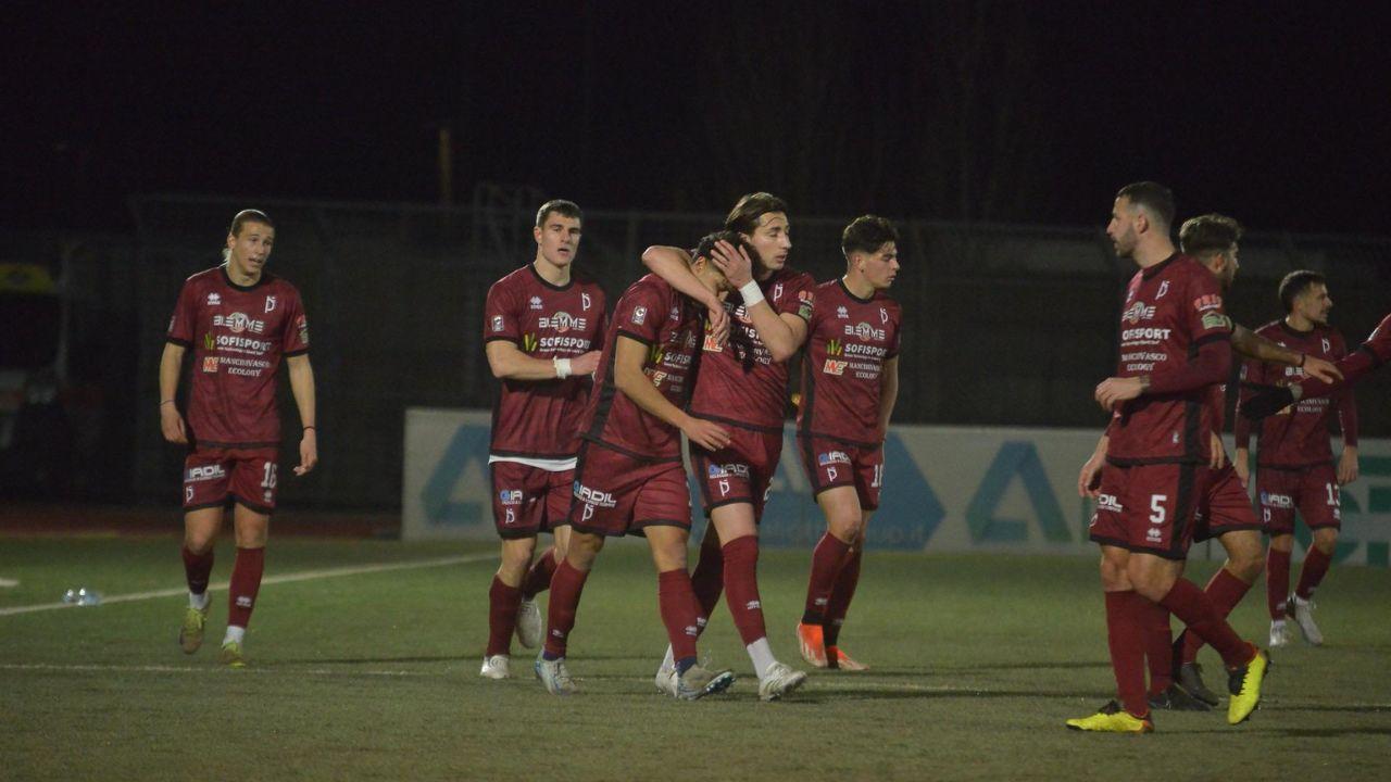 L'esultanza del Pontedera (Foto di Franco Silvi)
