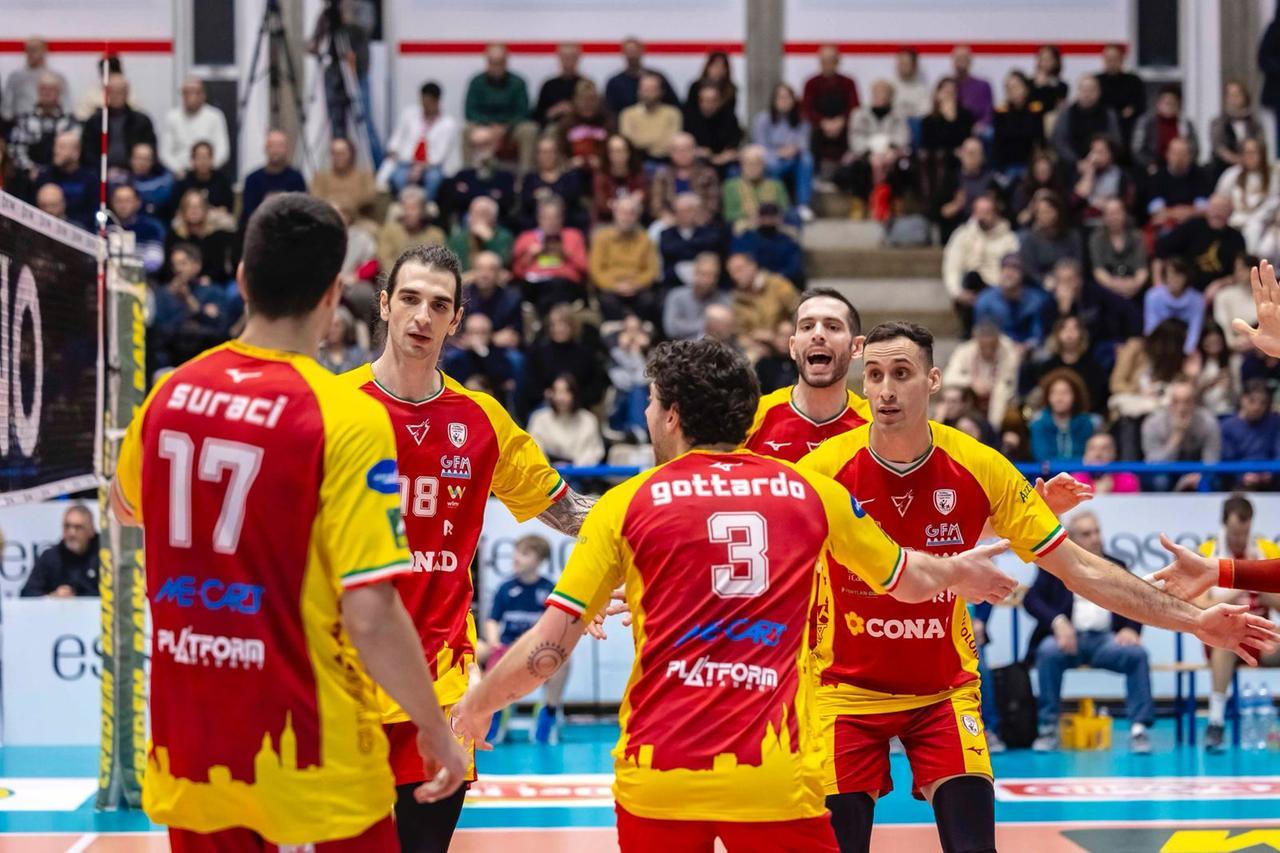 Tie-break fatale per la Conad Reggio Emilia: il Volley Fano vince 3-2