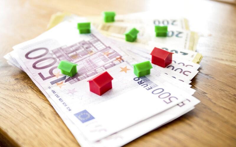 Aumentano Irpef, Imu e tassa di soggiorno: stangata per il ceto medio, ecco quanto si pagherà in più