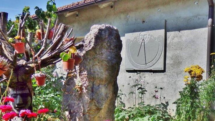 Il Giardino dell’Arte dello scultore Poletti continua a vivere grazie alla moglie Isa