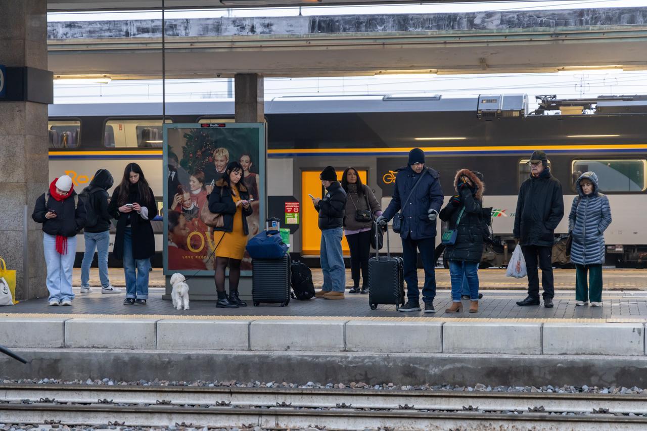 Ferrara, treni cancellati e ritardi alla circolazione ferroviaria