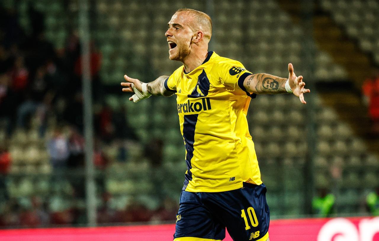 
	Antonio Palumbo resta al Modena

