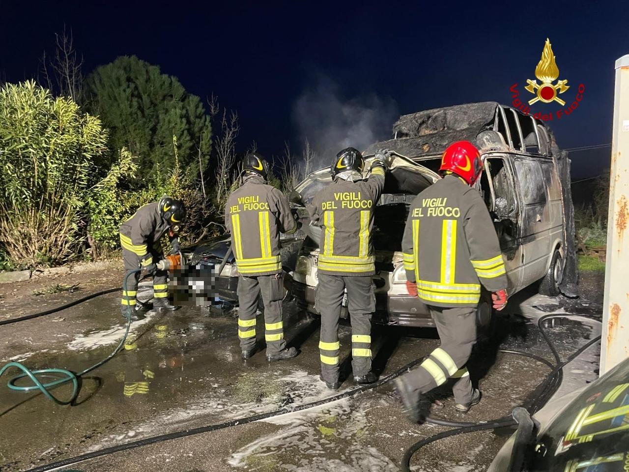 
	L'intervento dei vigili del fuoco

