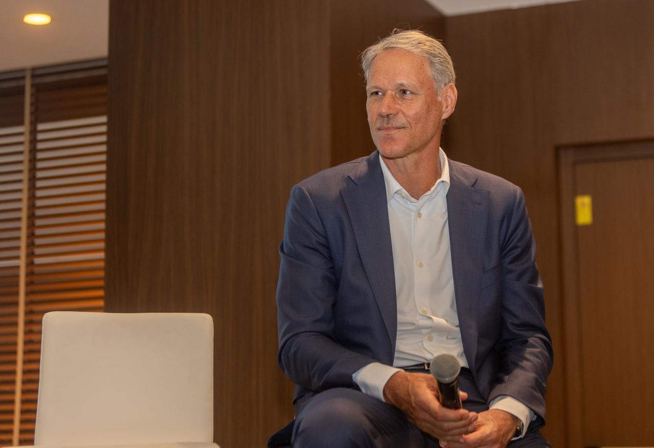 Marco Van Basten operato a Pisa, la clinica scelta e il recupero con il luminare Van Dijk