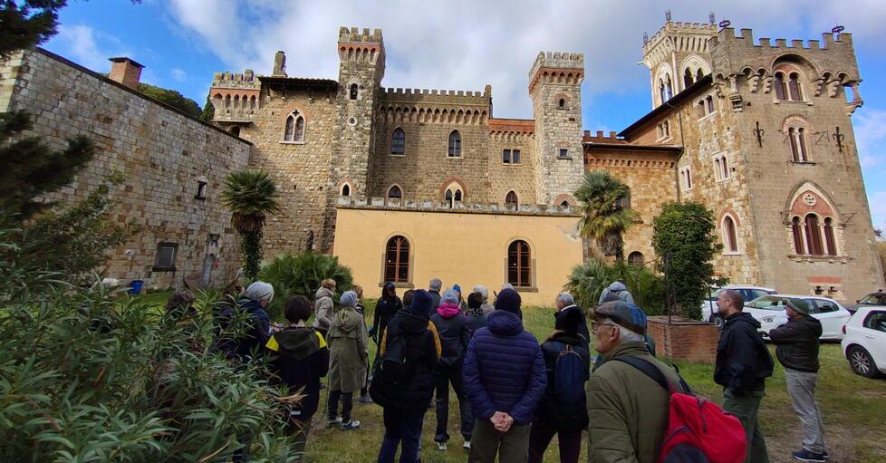 Livorno, i Von Berger e la contessa del violino: al castello tra torri, merli e bifore