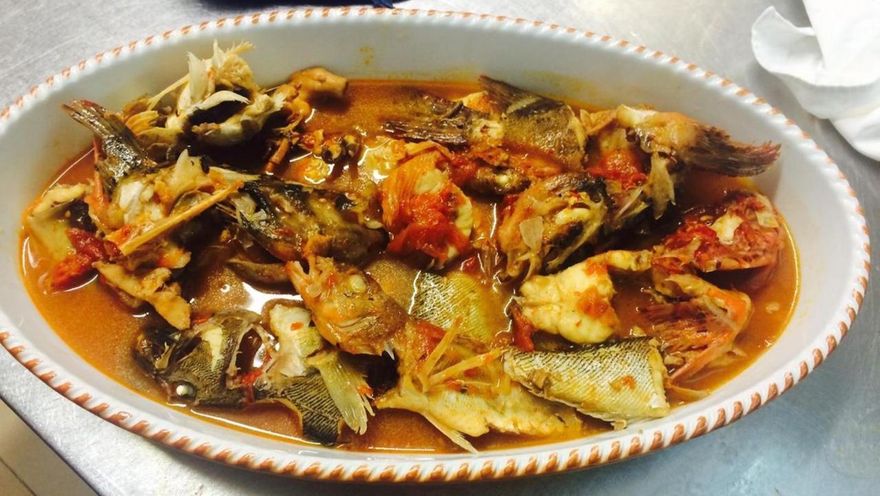 Una zuppa di pesce di Castelsardo realizzata nel ristorante "Antica Pensione Pinna