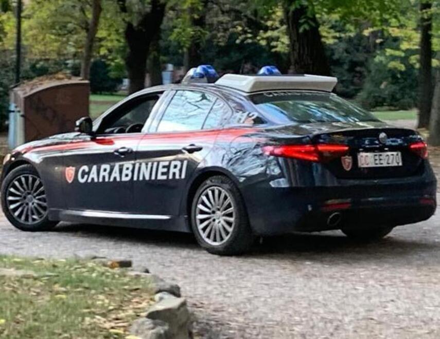 
	Il padre del giovane minacciato ha sporto denuncia ai carabinieri

