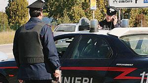 Motociclista forza un posto di blocco e investe un carabiniere: arrestato