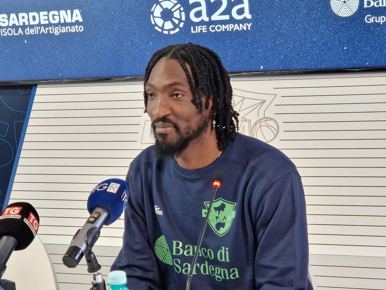 
	<strong>Rashawn Thomas</strong>

