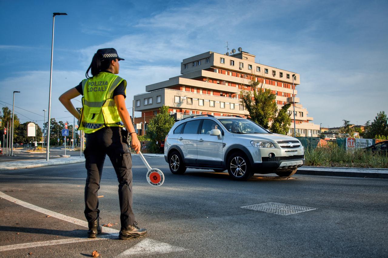 
	La polizia locale ha in dotazione otto metal detector portatili

