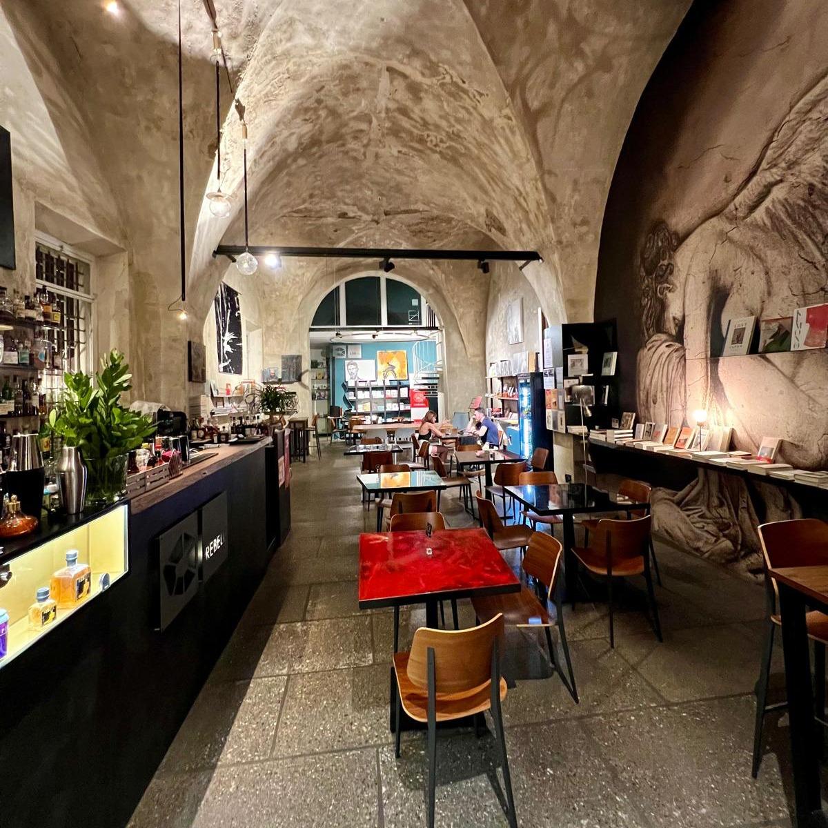 Reggio Emilia, il centro storico perde un altro pezzo: chiude Rebell