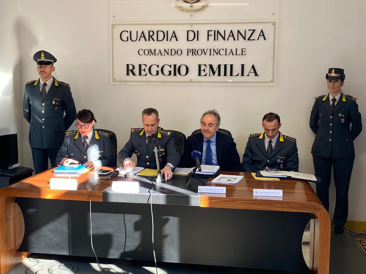 Fatture false e società cartiera. «Preoccupante il ruolo dei commercialisti: 22 coinvolti»