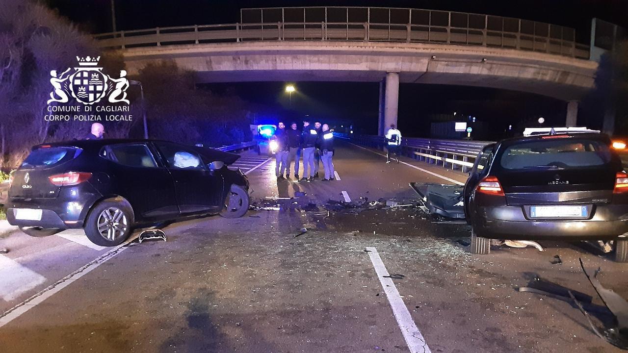 Muore un mese dopo lo scontro frontale sulla 131 dir