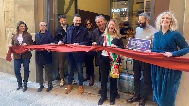 L'inaugurazione del punto vendita di via Ricasoli
