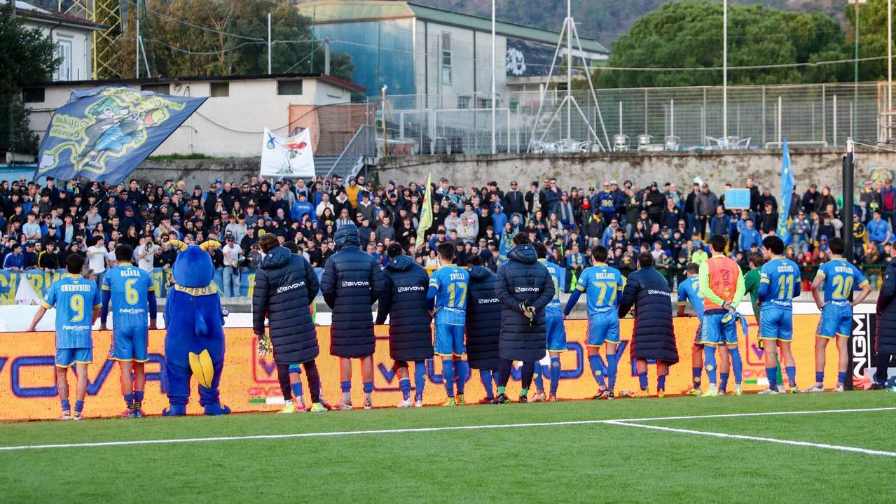 La squadra sotto la Curva Nord