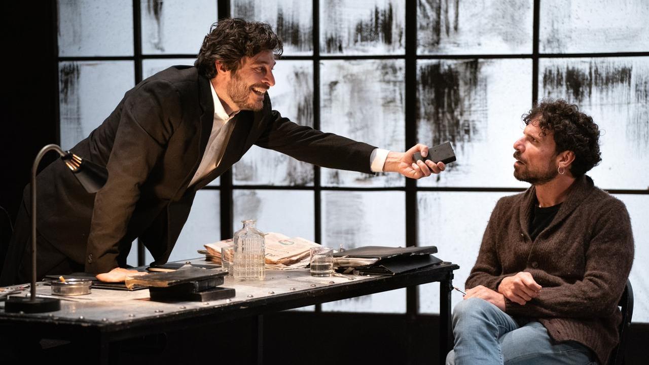 Lino Guanciale a Correggio è “L’uomo più crudele del mondo”