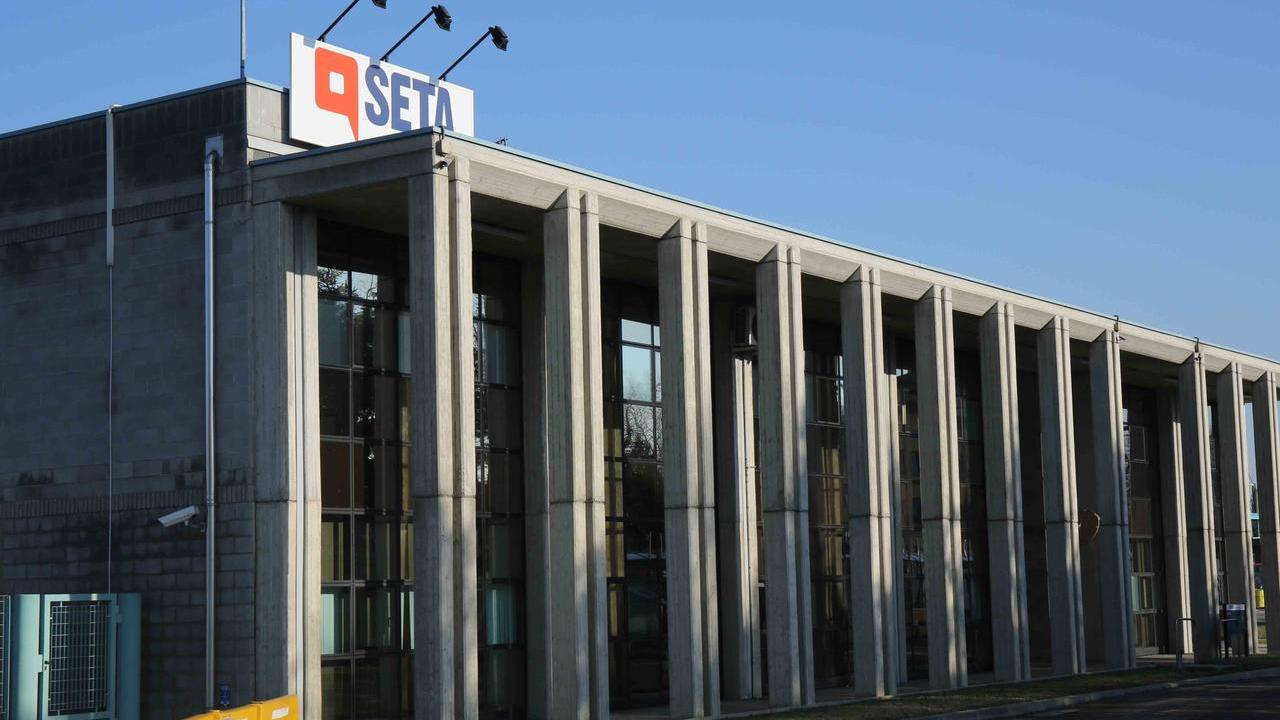 NUOVI AUTOBUS JUMBO SETA