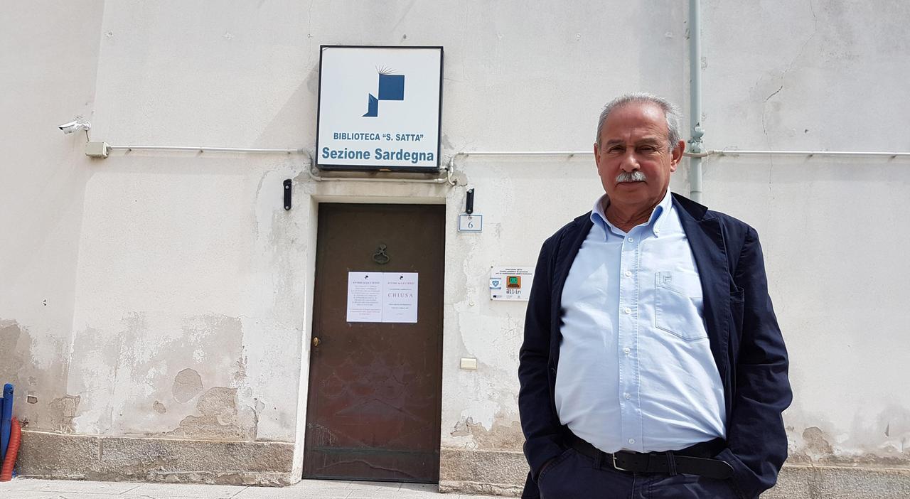 Addio a Tonino Cugusi, storico direttore della biblioteca Satta