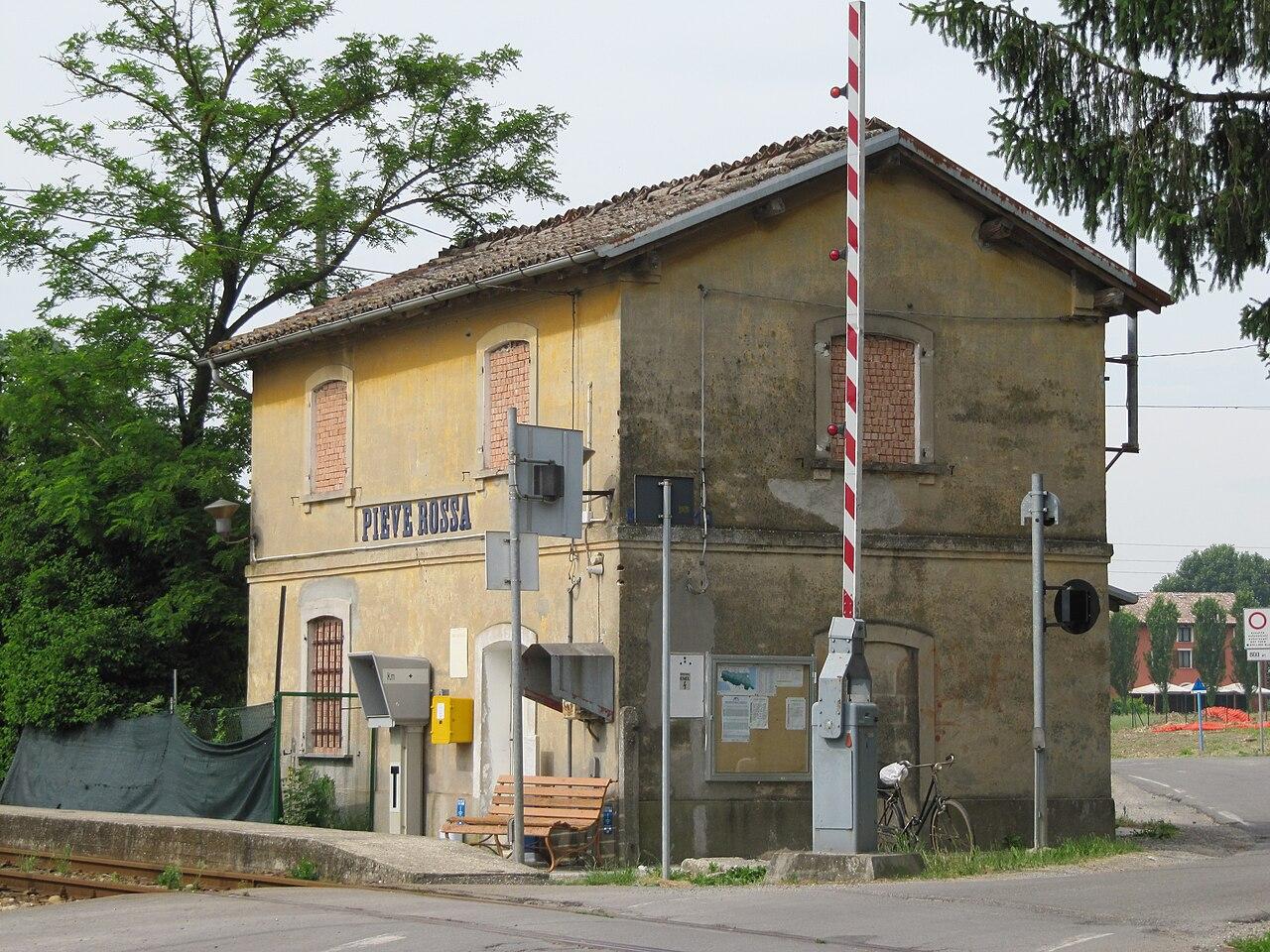 Torna la fermata di Pieve Rossa, il sindaco di Bagnolo: «Primo passo»