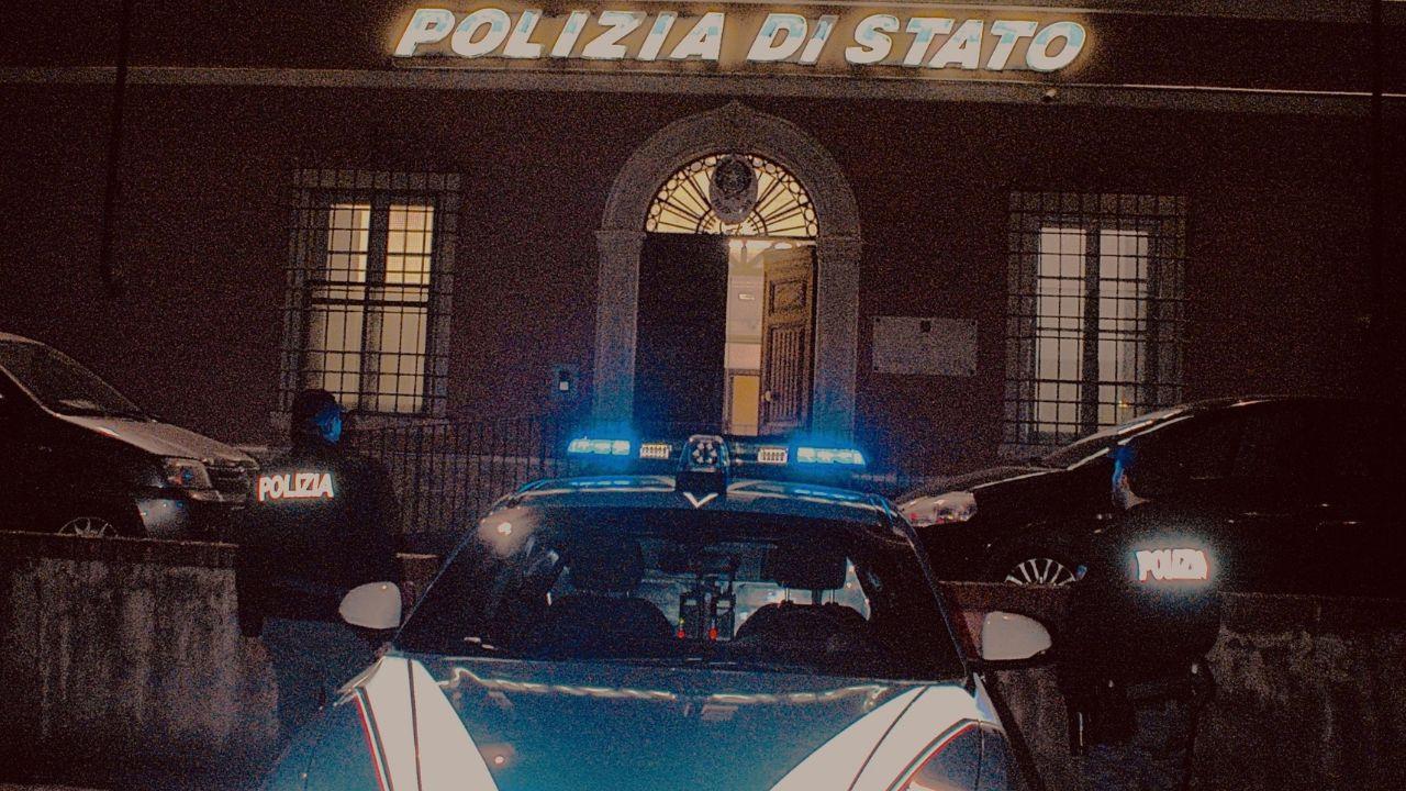 Gli agenti e il commissariato di Carrara