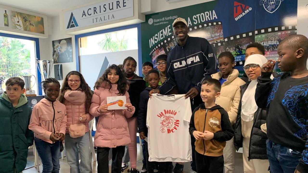 Diop torna a Sassari e abbraccia i “suoi” San Donato Devils