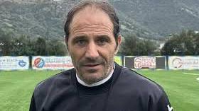 Serie D, la Cos esonera il tecnico Sebastiano Pinna