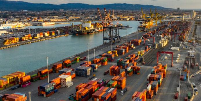 I piazzali della Darsena Toscana