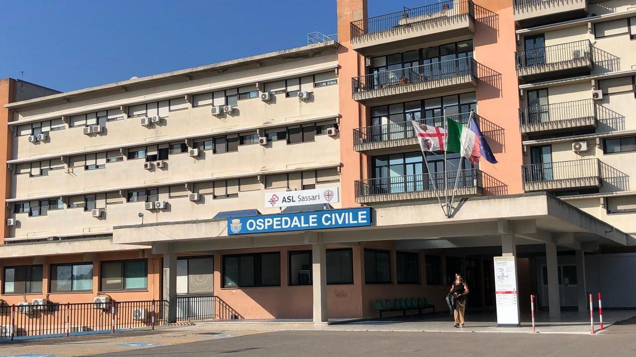 L'ospedale di Alghero (foto archivio)