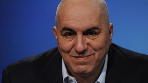 Menarini sventa la truffa del falso ministro Crosetto, allarme rosso per gli imprenditori