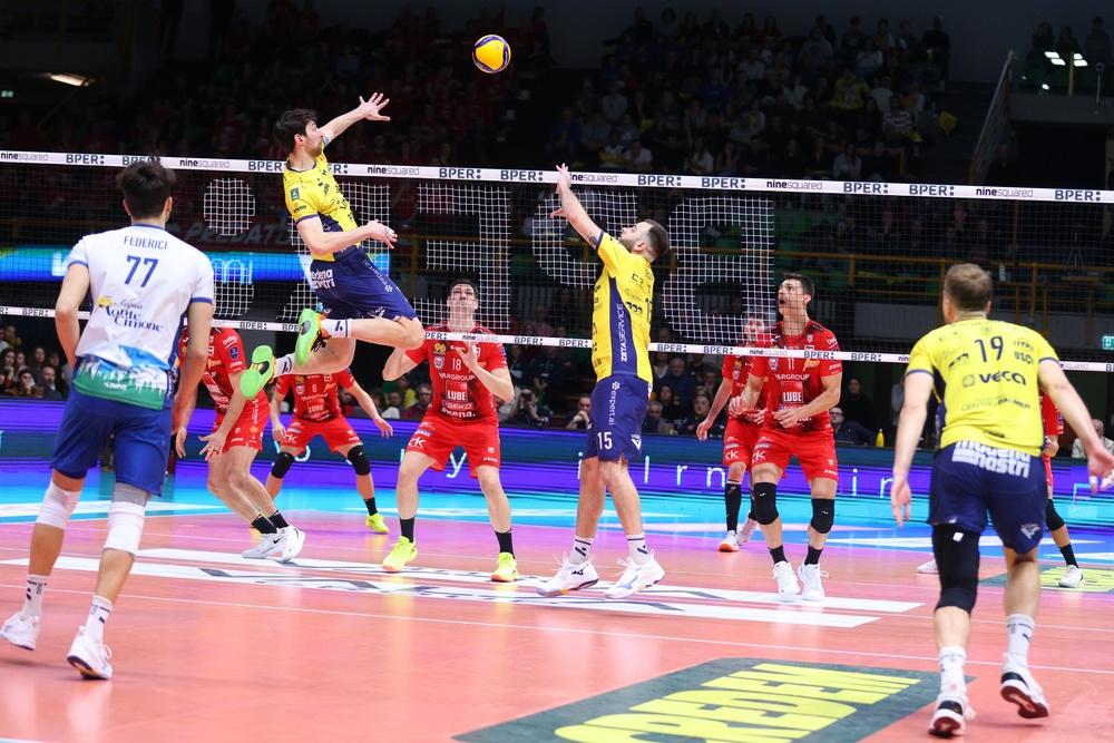 
	Un attacco di Modena durante il match (Foto Modena Volley)

