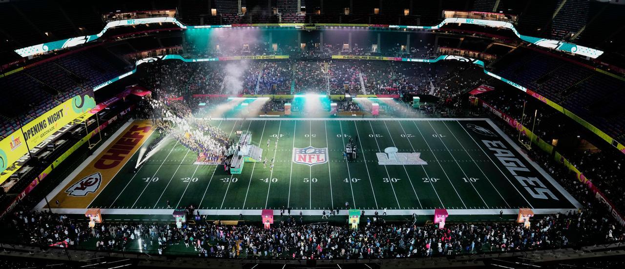 È la notte del Super Bowl 2025: chi gioca, dove vederlo e l’halftime show