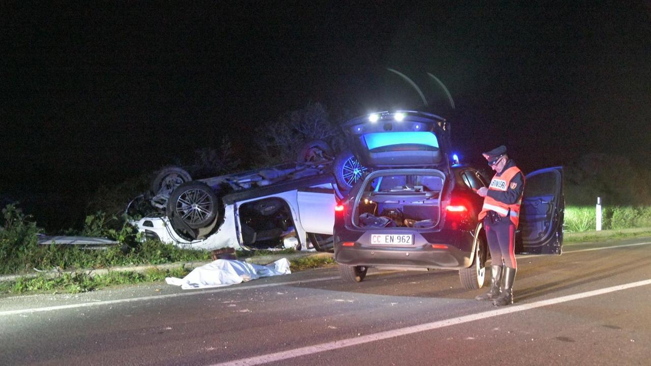 Un malore e l’auto finisce fuori strada: cosa sappiamo dell'incidente tra Olbia e Murta Maria