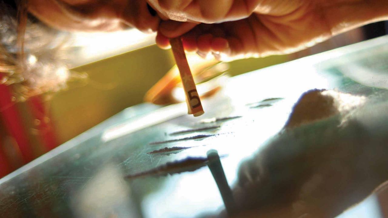 Cocaina nella sua casa e in quella in affitto: arrestato un barista