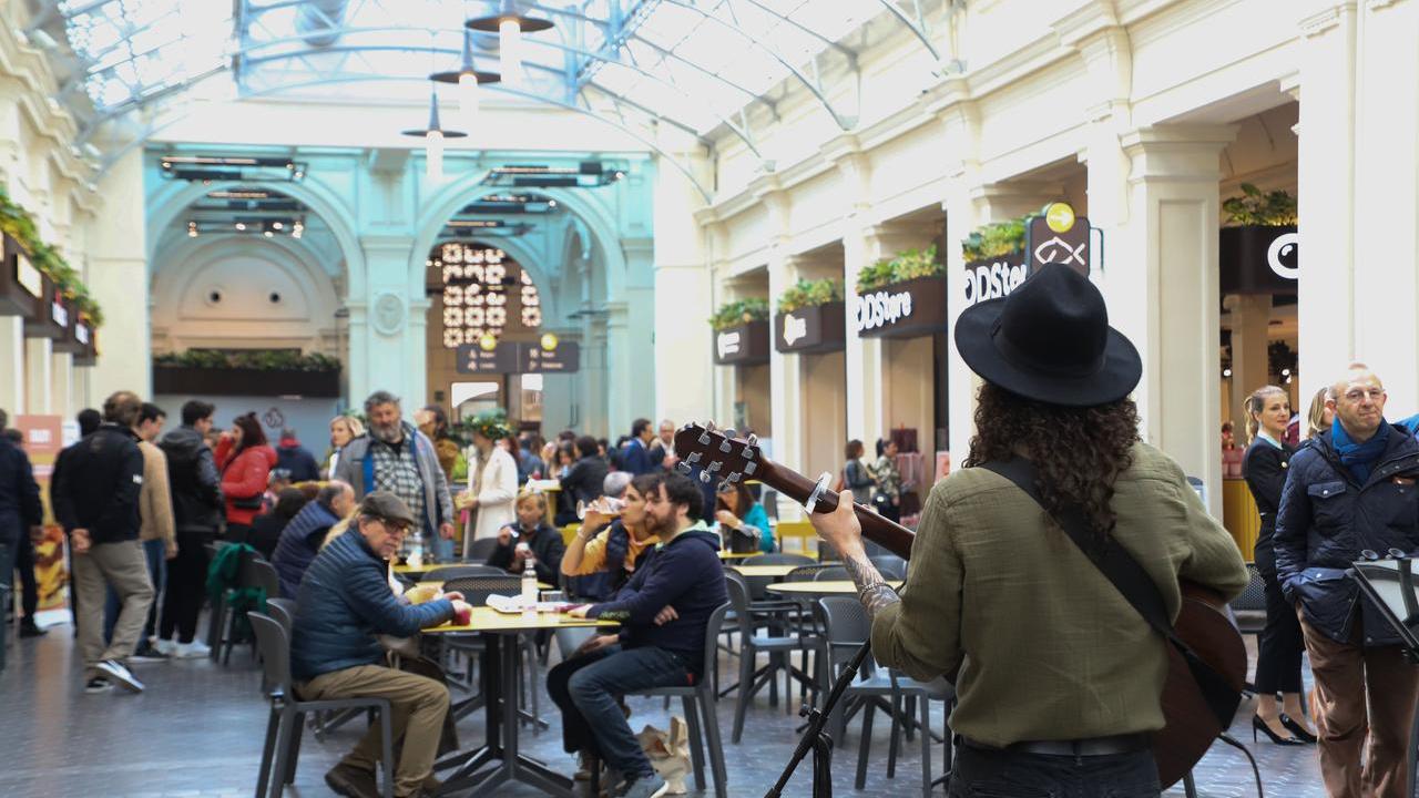 Reggio Emila, il Mercato coperto cambia gestione: ora parla reggiano