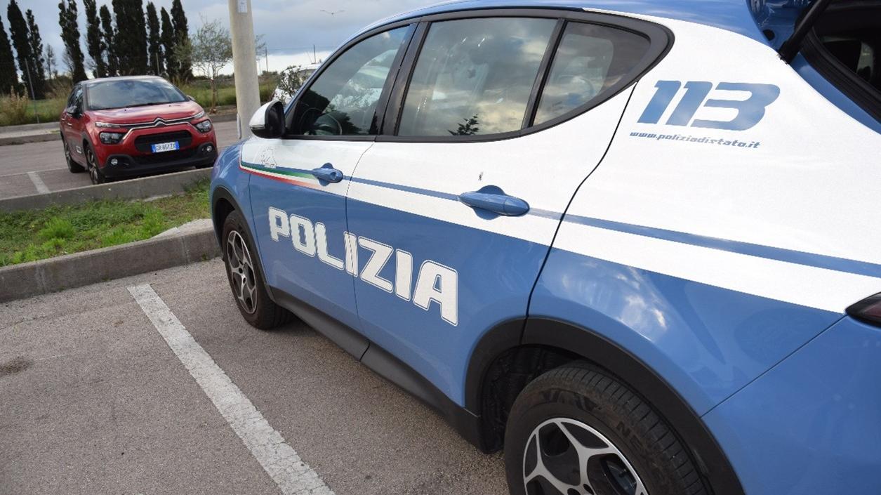 Tenta il furto ai distributori automatici, ma un altro ladro li aveva già svuotati