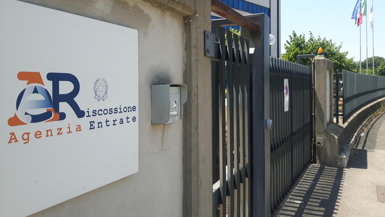 Tasse non pagate: i sardi hanno un debito di 14mila euro a testa