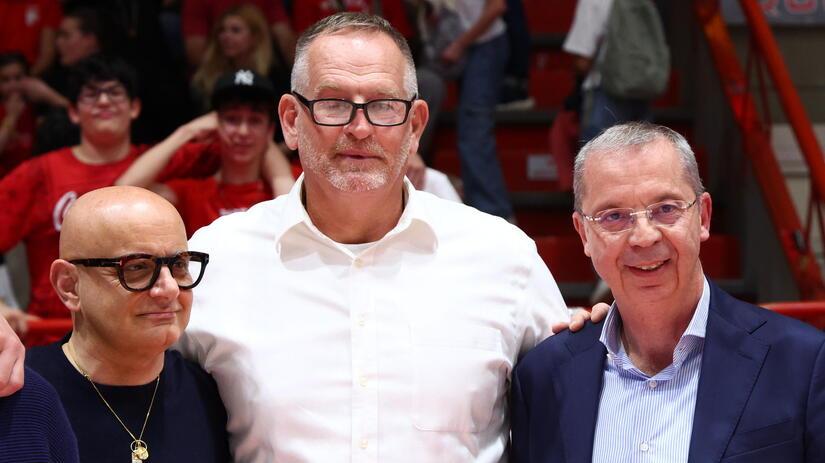 Da sinistra Ettore Saracca, Ron Rowan e il vice presidente Massimo Capecchi (foto Nucci)