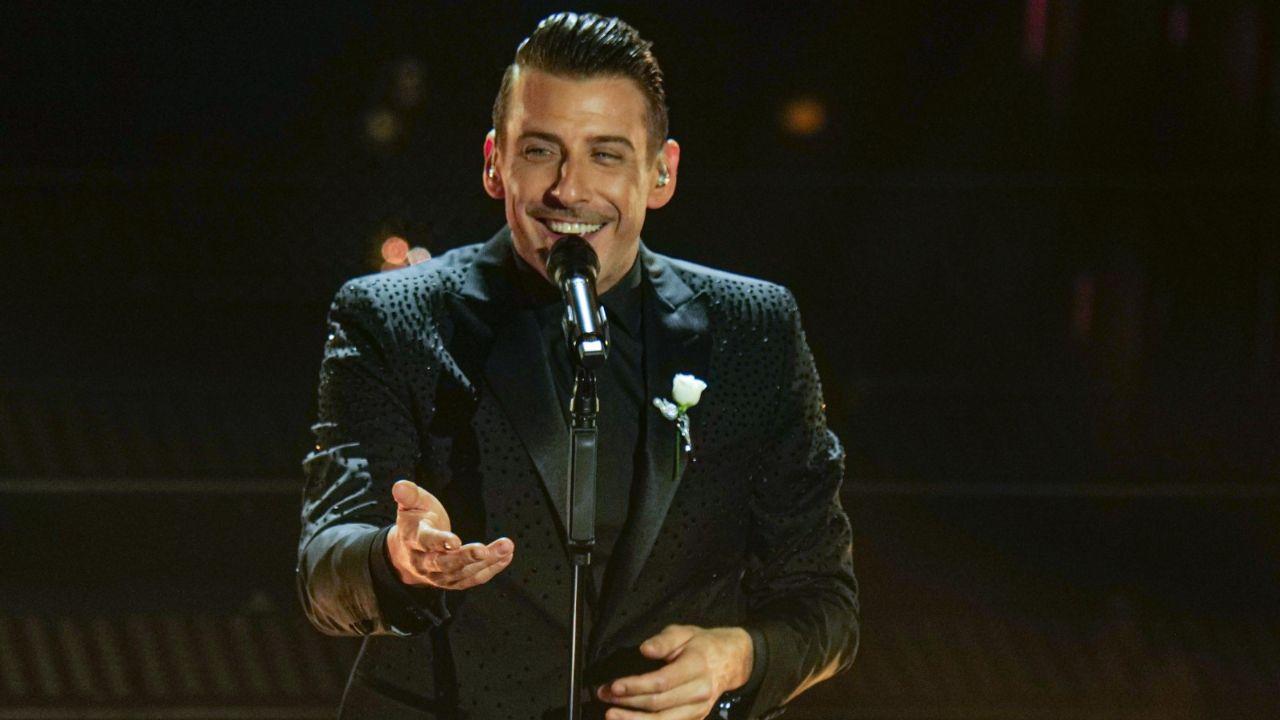 Francesco Gabbani a Sanremo (foto Riccardo Dalle Luche)