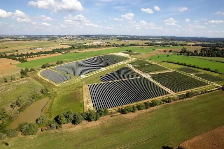 Un campo fotovoltaico
