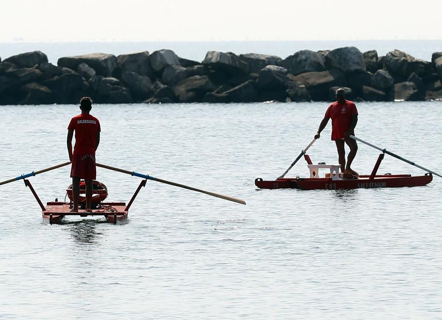 Lidi di Comacchio, la svolta per i bagnini: anche i minorenni possono lavorare