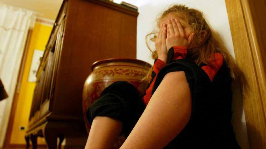 Coppia di genitori in manette