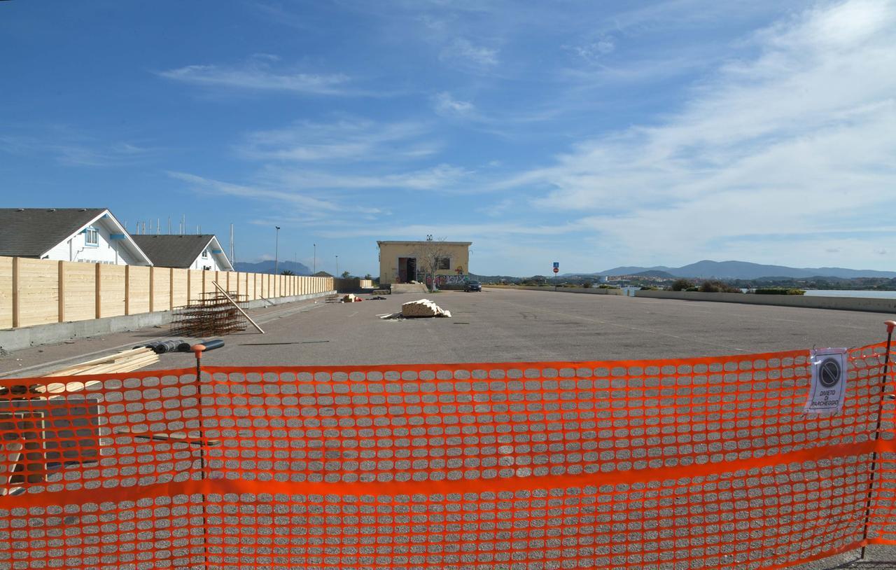 Olbia, avanzano i lavori per il porto turistico: ma i parcheggi sono sempre meno