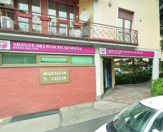 
	La filiale del Monte dei Paschi di via Bologna a Santa Lucia

