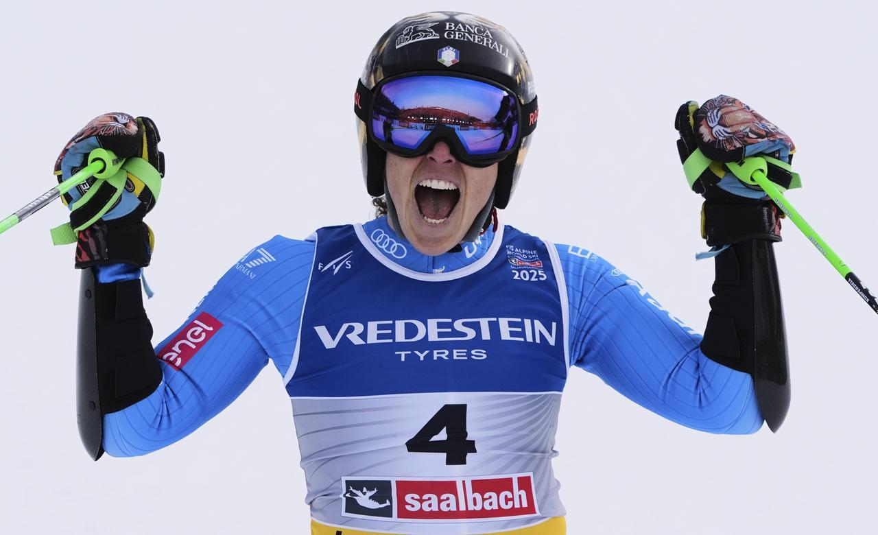 
	Federica Brignone esulta dopo la vittoria

